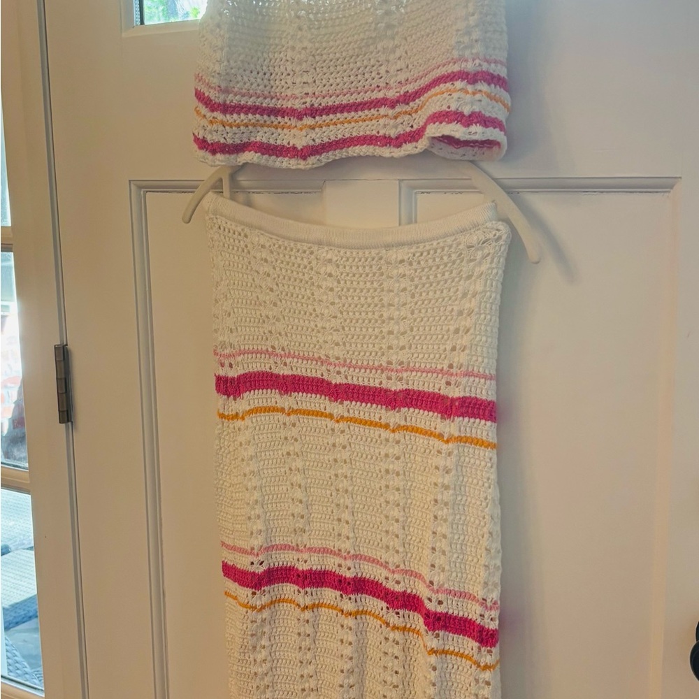 Fate White Crochet Set with Pink and orange Stripes.